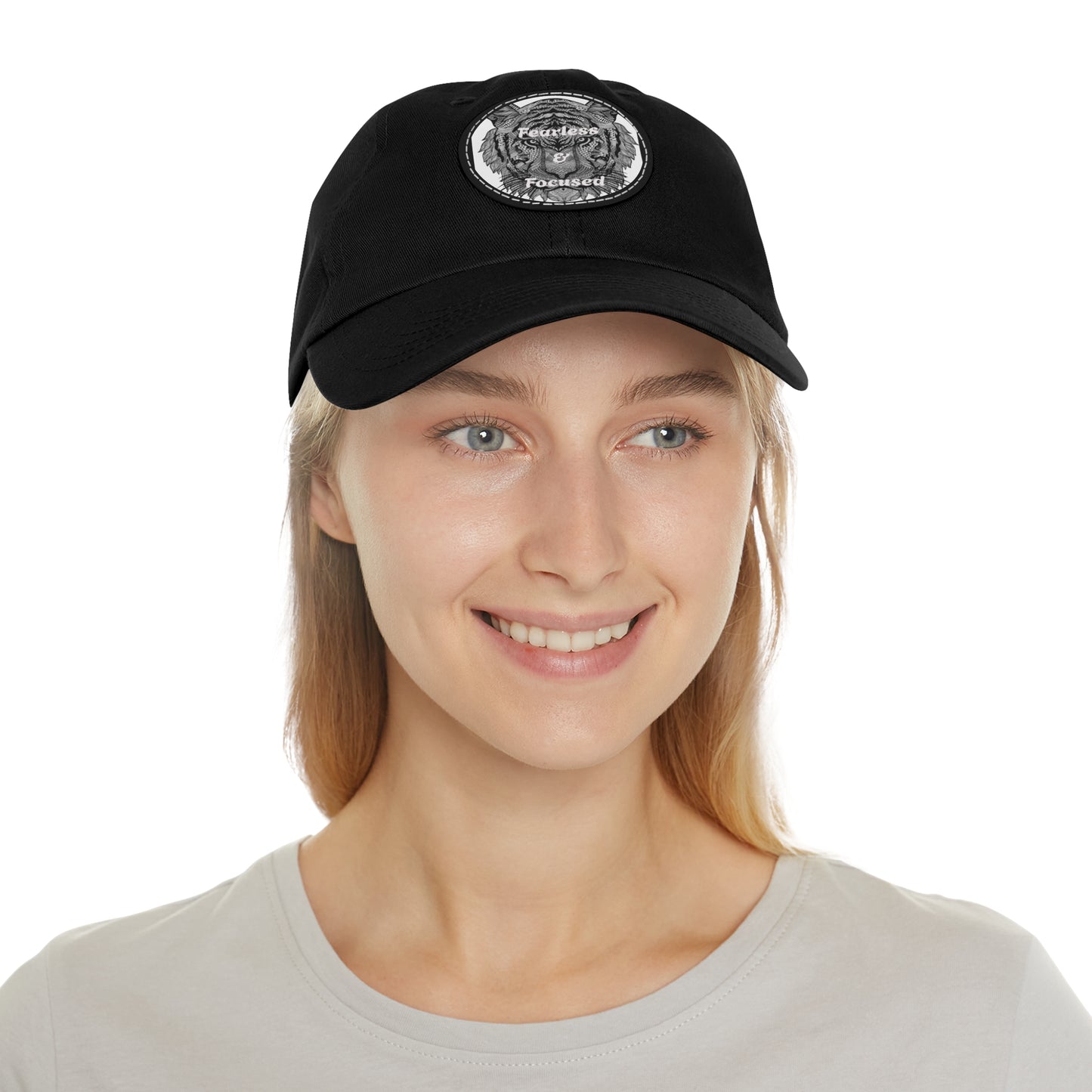Gorra de papá con parche de cuero de tigre