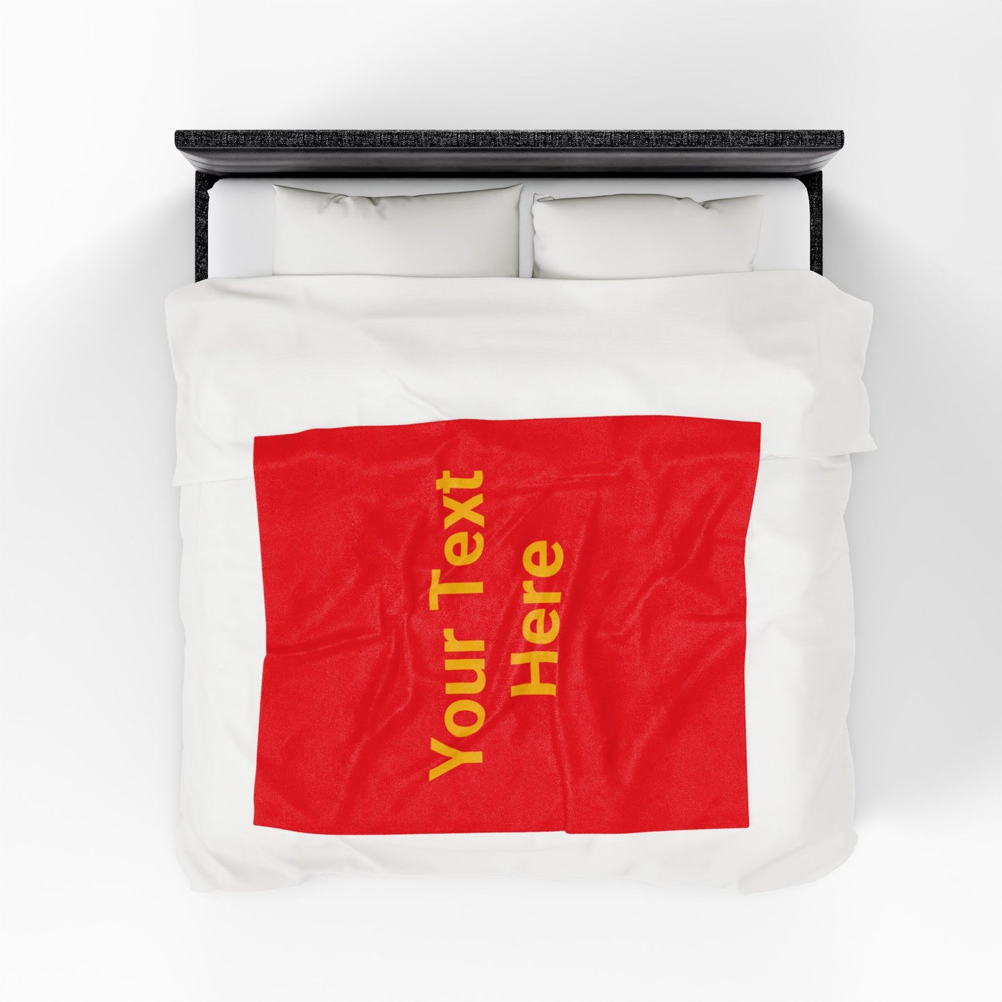 Personnalisez cette couverture en velours rouge avec votre propre motif.