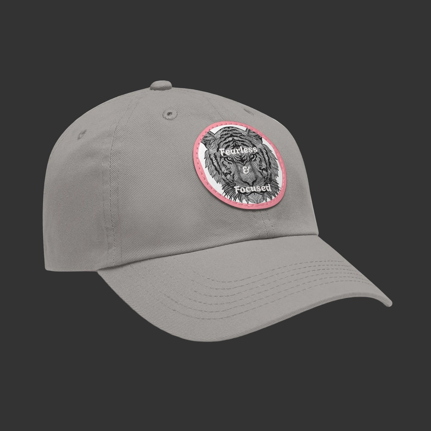 Gorra de papá con parche de cuero de tigre