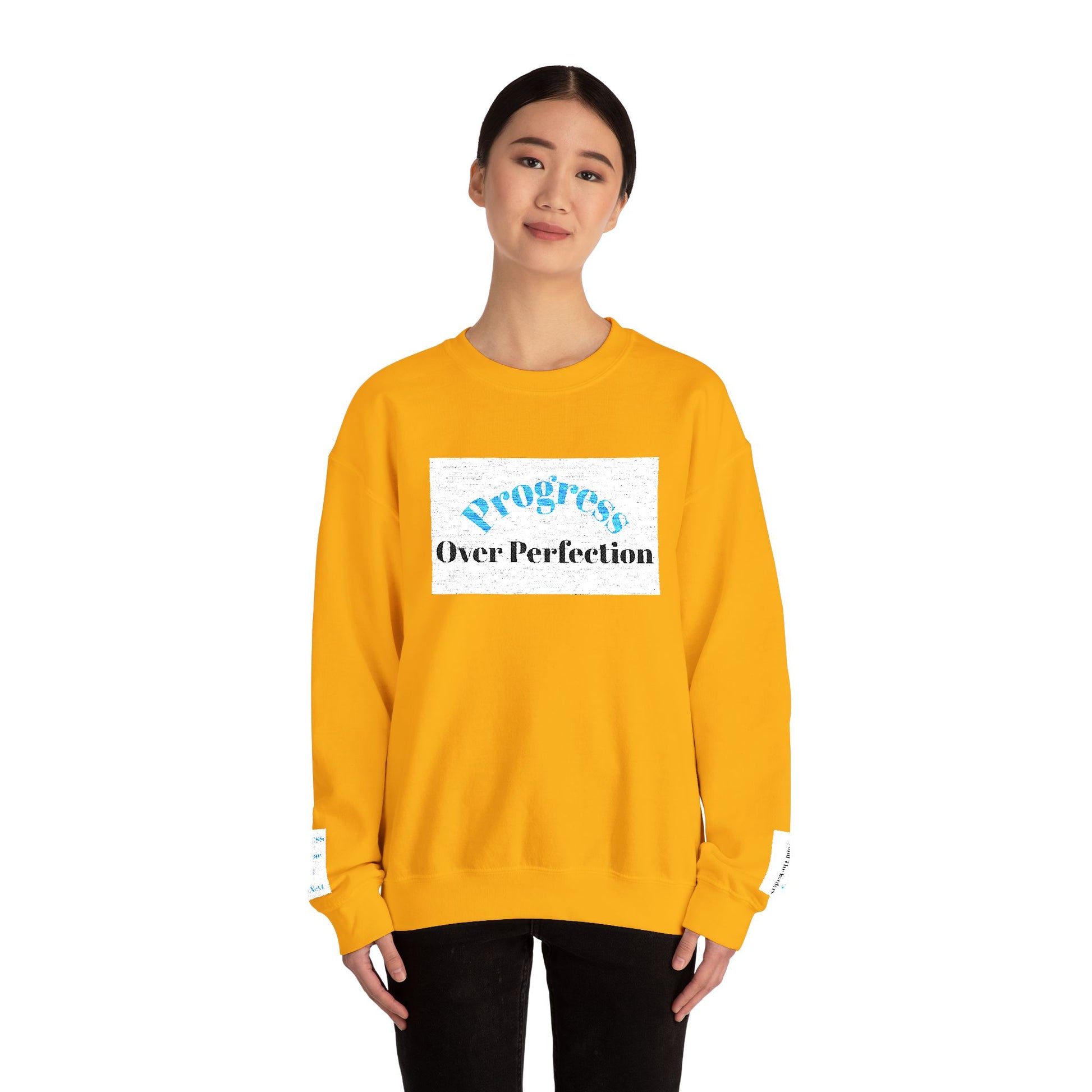 Unisex Heavy Blend™ Crewneck Sweatshirt image 4